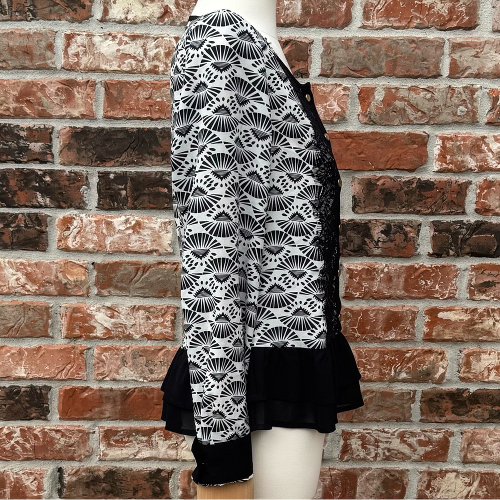 Stylebook black and white lace long sleeve peplum top / S / Excellent condition - Picture 5 of 13